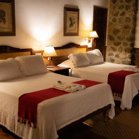 The Lodge & Spa At Pico Bonito El Pino Exterior photo