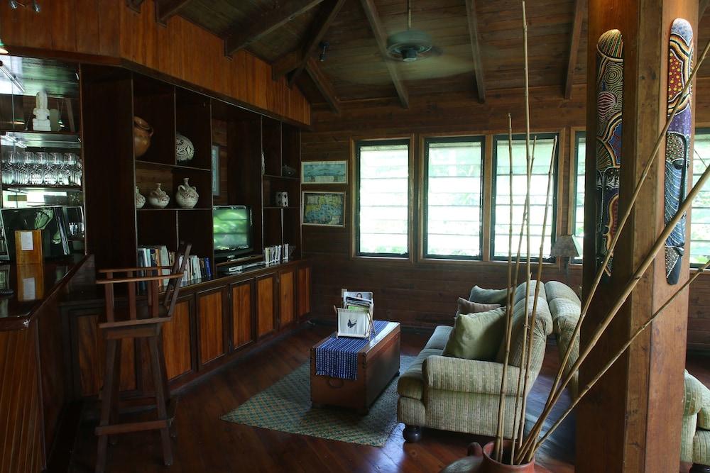 The Lodge & Spa At Pico Bonito El Pino Exterior photo