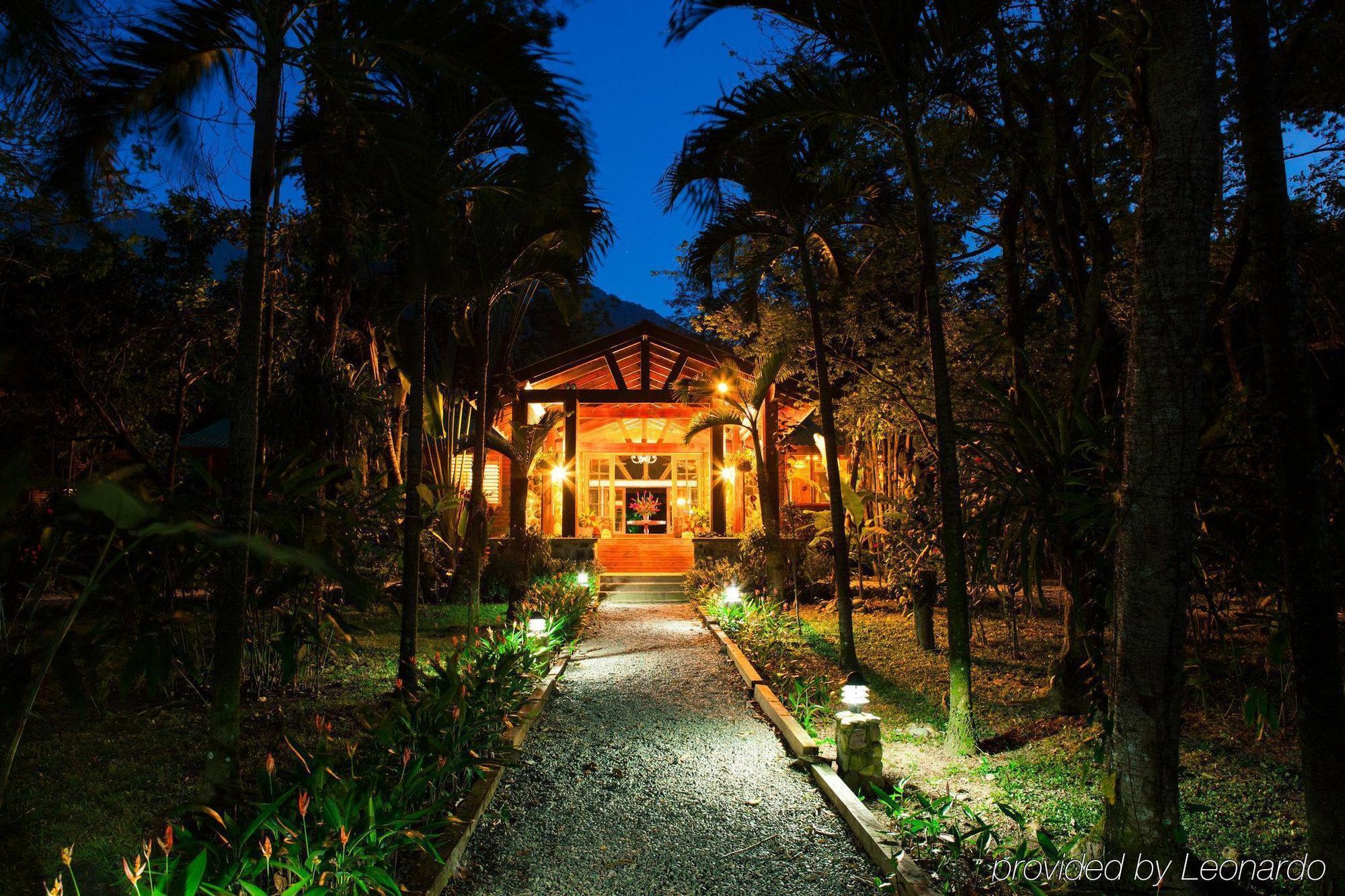 The Lodge & Spa At Pico Bonito El Pino Exterior photo
